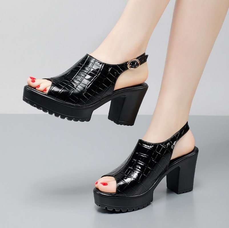 Women Fashion Model - Sandalias Elegantes de Tacón Alto y