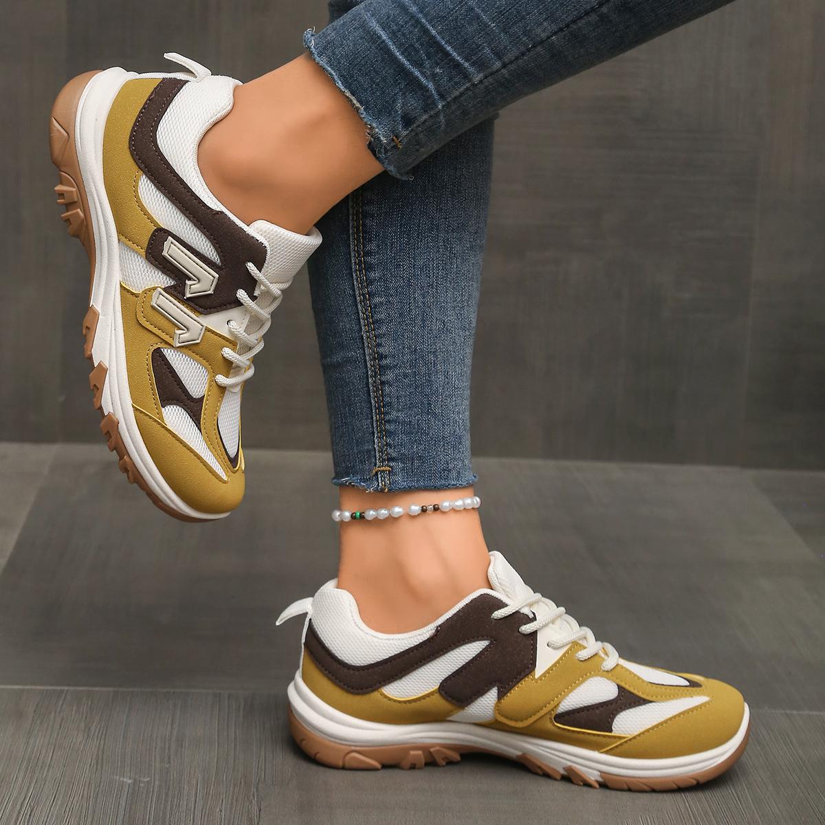 Zapatos de senderismo antidesl - Women'S Yellow Fashion Sneakers reseña y precio